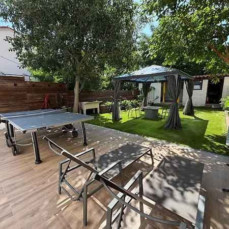 Jolie Masion Climatisé à Argelès-sur-mer Avec Jardin Villa