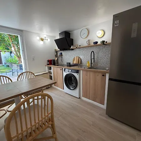 Jolie Masion Climatisé à Argelès-sur-mer Avec Jardin Villa